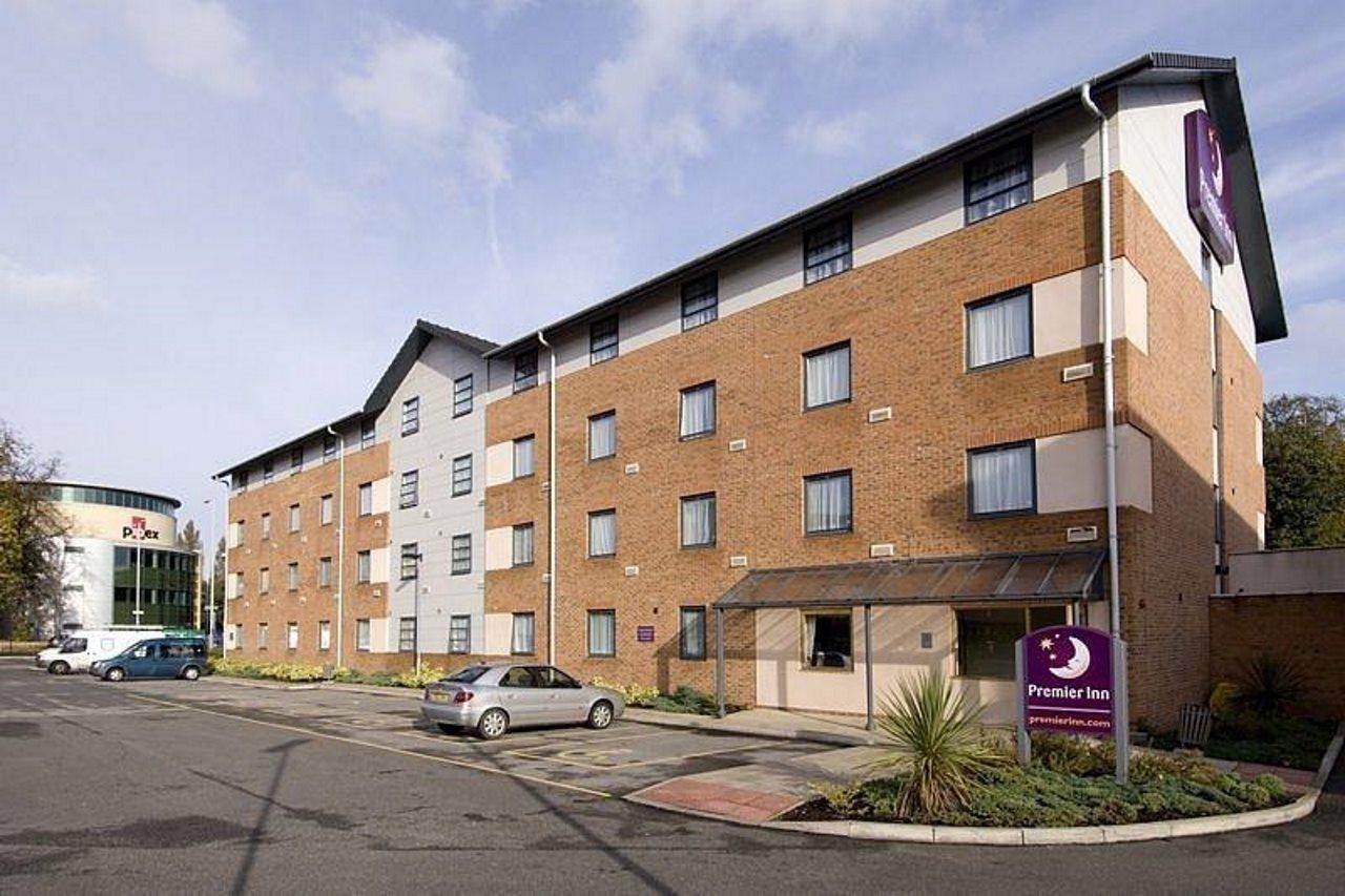 Premier Inn Manchester West Didsbury Exterior foto