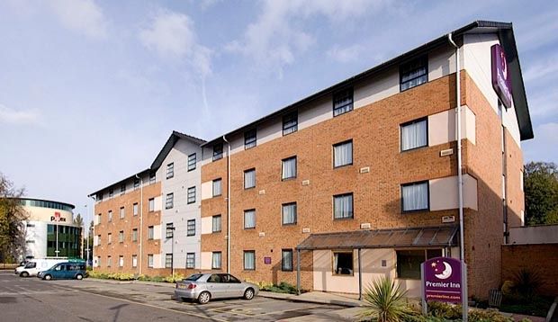 Premier Inn Manchester West Didsbury Exterior foto